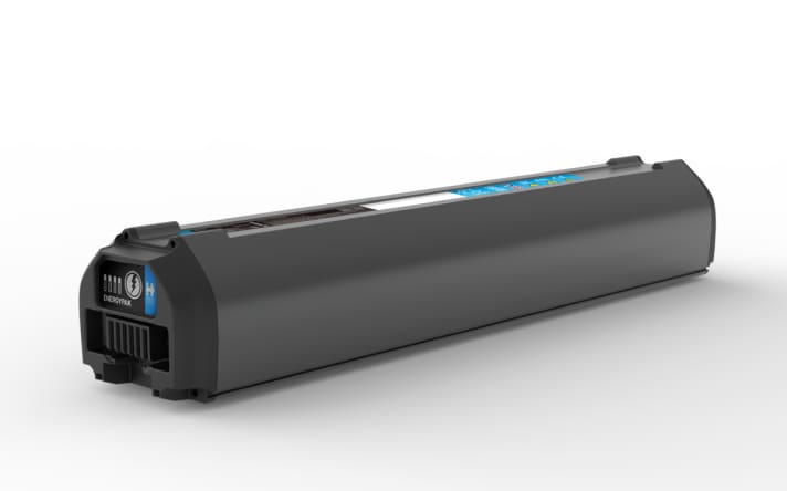 Giant Energy Pak Smart with 800 watt hours