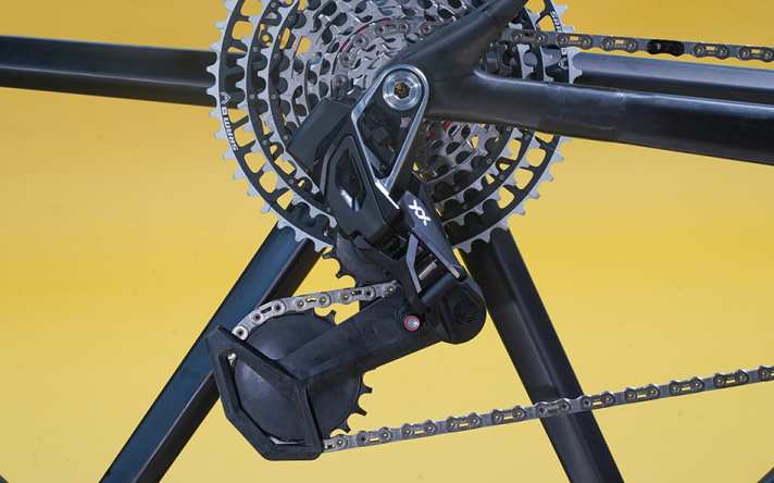 If exclusive isn't exclusive enough: the rear derailleur tuning from Hopp Carbon comes from Germany.