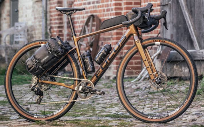 Focus Atlas 8.9 >> <a href="https://www.awin1.com/cread.php?awinmid=13793&awinaffid=471469&clickref=T+Focus+Atlas+8.9&ued=https%3A%2F%2Fwww.liquid-life.de%2Ffocus-atlas-8-9-goldbrown-2023.html" target="_blank" rel="noopener noreferrer nofollow">hier erhältlich</a>*