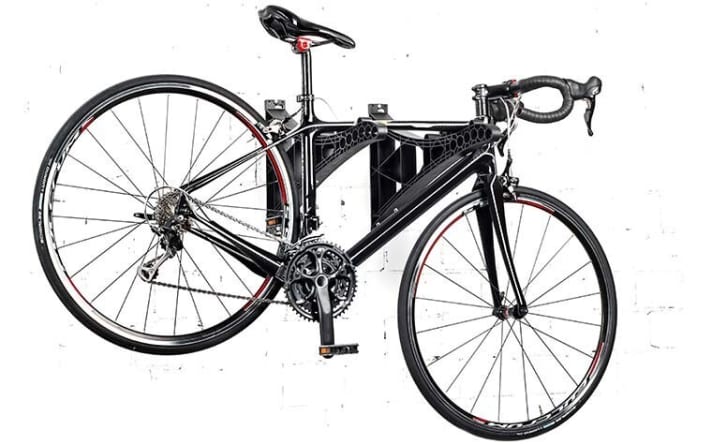   Zwei Hebi Turrix können auch als Wandhalter montiert werden.