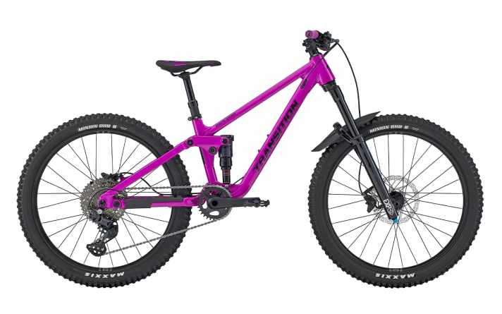 Perfect for berms, jumps and trail action: the new Transition Ripcord kids' fully.