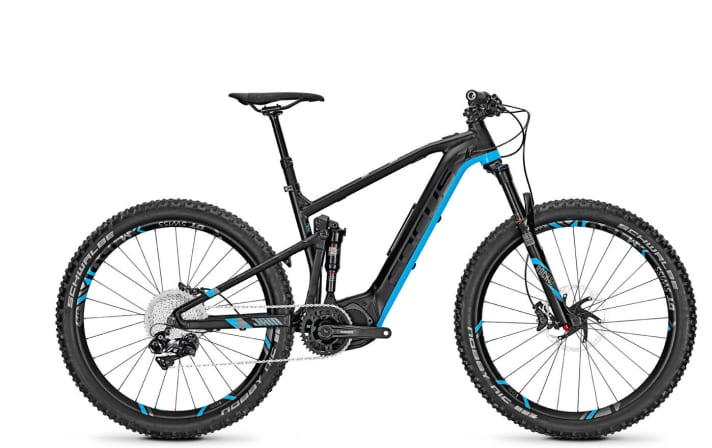   The top model Focus Jam² Plus Pro costs 6500 euros and weighs 21.3 kilos. In return, the gears are changed electronically.