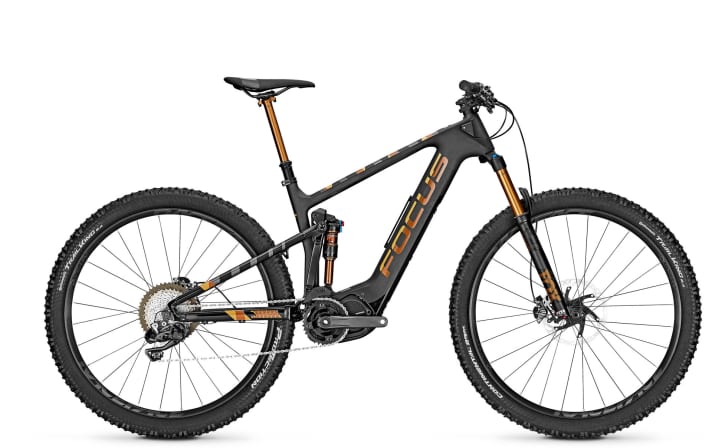   The top model Jam² C SL combines the Shimano drivetrain with Shimano's XTR Di2 drivetrain. The suspension consists of Fox 34 Factory and DPS Factory, plus 29-inch Race Face Next R carbon wheels. The whole thing is available for 9999 euros.