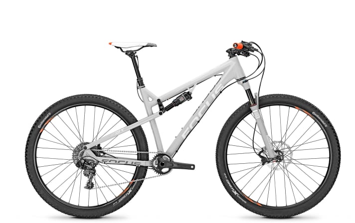   Focus Super Bud 1.0: With Factory Spec, the 100-millimetre fully costs 2499 euros.