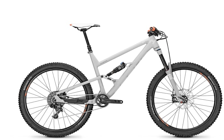   Focus SAM 3.0: The factory version of the aluminium enduro bike costs 3499 euros.