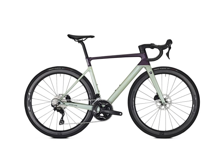 Focus Izalco Max 8.8 mit Shimano 105