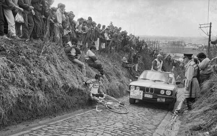 A few more seconds and the bike is gone. Fortunately, Jesper Skibby remains unharmed.