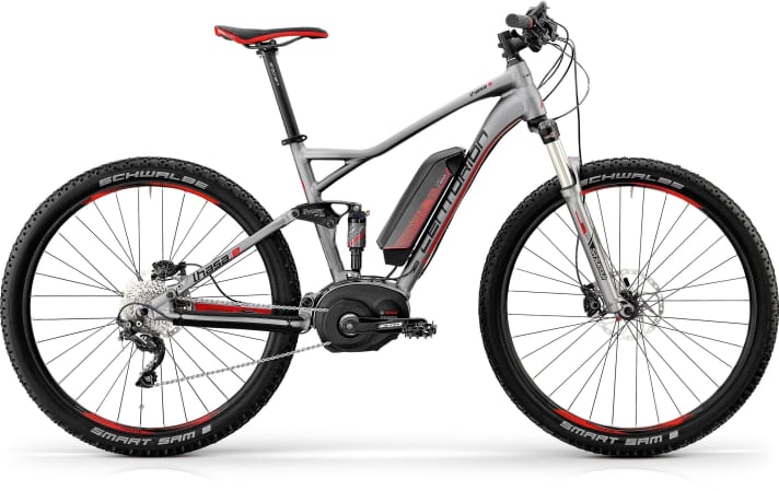   The Centurion Lhasa already promises a lot with its name. In addition to the grey shown, the e-bike is also available in black with yellow decals.