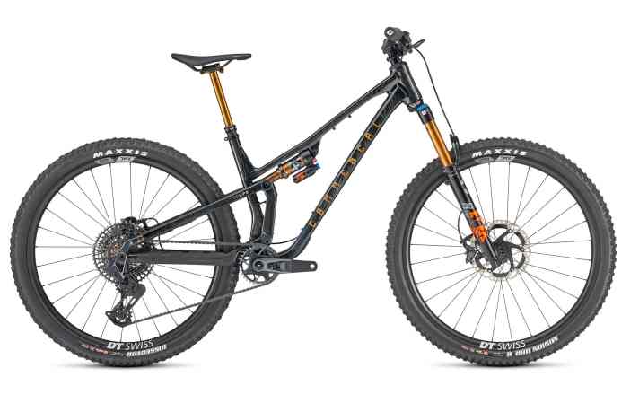 Looks like fun even on the computer: The Commencal T.E.M.P.O is an extremely playful trail bike.