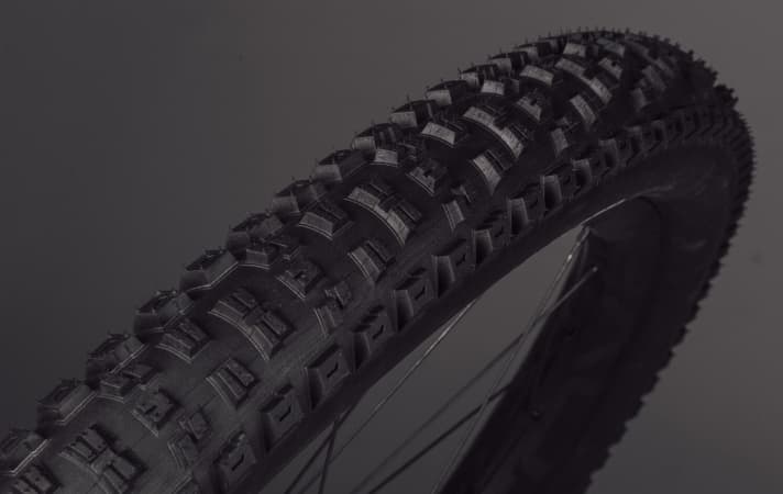   Everything is new with the Specialized Eliminator: name, profile, BLCK-DMND casing and Gripton rubber.