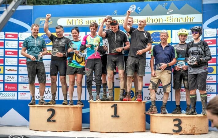 Neben den Siegern der Einzelrennen gibt es bei der Marathon Trophy auch eine Gesamtwertung. Im Fokus steht die gemeinsame Leidenschaft fürs Biken.
