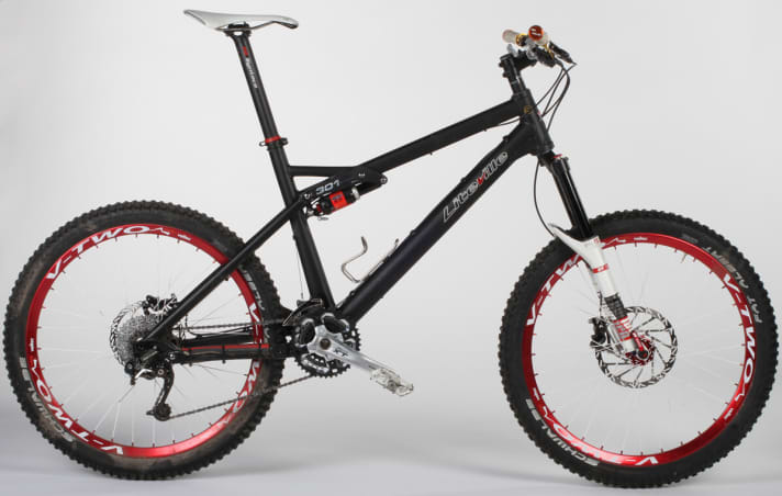  The Liteville 301 in size XL served as a solid basis. The frame is now in its ninth generation (MK 9).