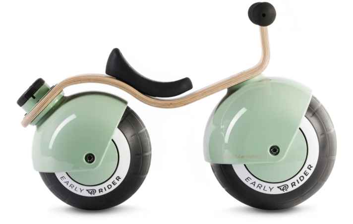 Hat zwar keine Stollen aber extrem fette Reifen: Das Early Rider Bella Velio könnte das erste “Fahrrad” eines Biker-Lebens sein und steckt voller cleverer Features zur Nachwuchsförderung.