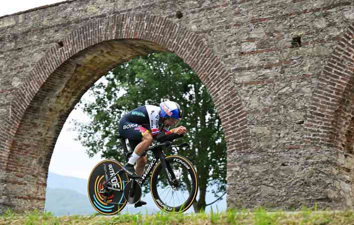 Primoz Roglic (Red Bull - BORA – hansgrohe) holte in der Gesamtwertung auf.