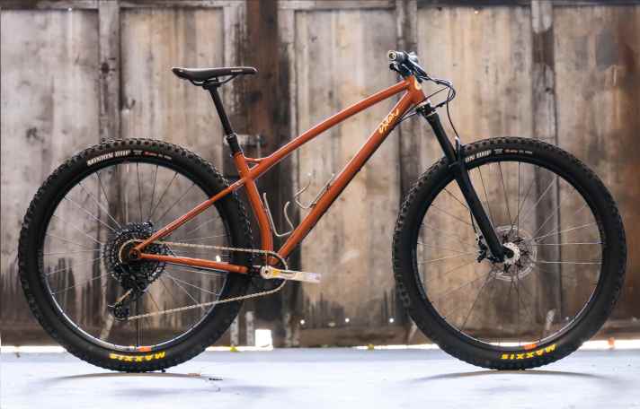 Da steckt Hingabe drin: Das Sklar Tall Tale Hardtail mit Stahlrahmen ist definitiv kein Null-Acht-Fünfzehn-Bike.