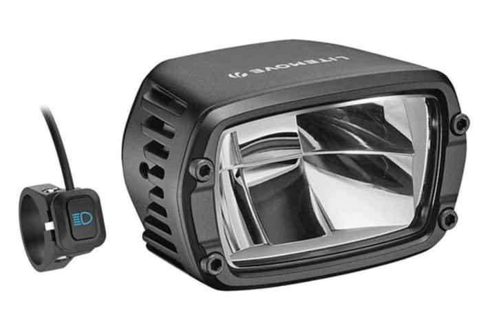 The Litemove RXW 2900 delivers plenty of power with almost 3000 lumens in high beam mode