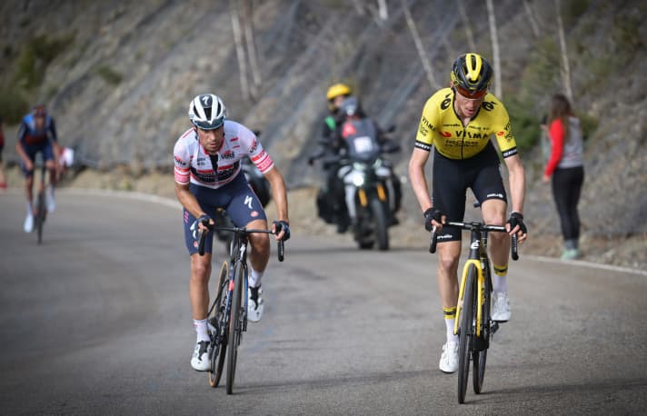 Meanwhile in pursuit of Tadej Pogacar as a duo: Mikel Landa (left) and Sepp Kuss (right)
