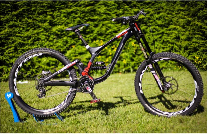   Supra Link is the name of the DH Team's new suspension.