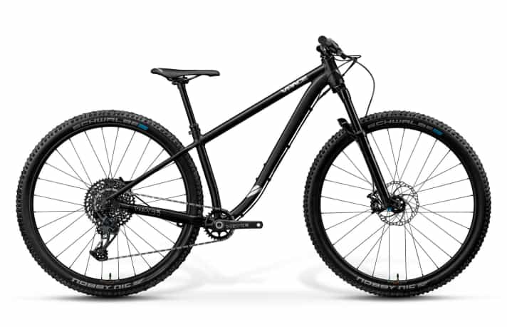 With a dropper post, matching tyres and 120 millimetres of suspension travel, the €1999 Vpace Matti29 hardtail is ideally equipped for everything from trails to tours.