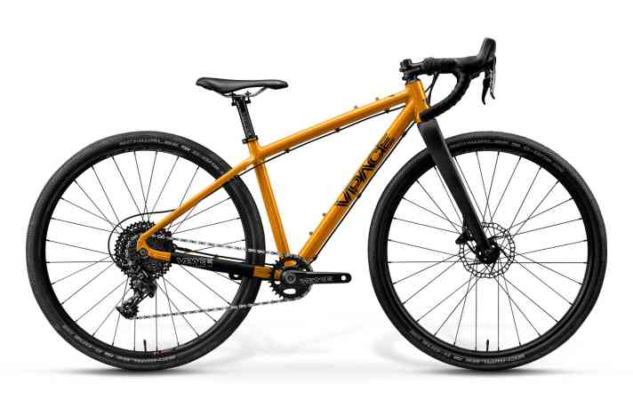 Auch ein passendes Gravelbike für Kinder gibt es von VPace: das Michl ist leicht, sportlich und vielfältig.