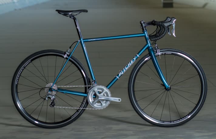   Les données de référence du vélo en acier de Ritchey : 2.400 euros pour le vélo complet avec équipement 105, 1.300 euros pour le kit cadre.