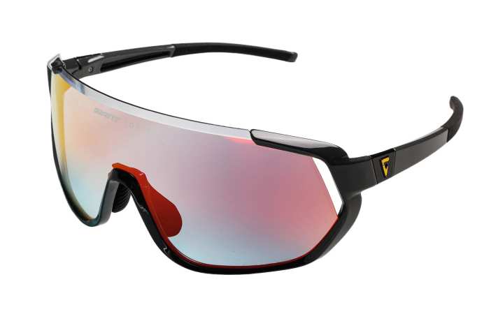 Preisknaller: Für nur 100 Euro bekommt man mit der Giant Agos eine top ausgestattete Radbrille.