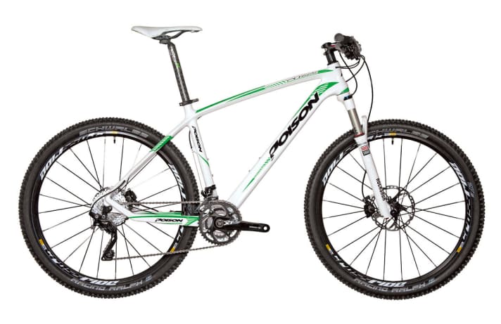 Poison Zyankali 650B Team 27,5": Preis 999 Euro;  Gewicht* 11,3 kg; Federweg 100 mm; Gabel Rock Shox Reba RL; Schaltung/Bremse/Laufräder Sram X9, 3x10/Avid Elixir 3/Novatec-Naben mit Mavic XM 319-Felgen, Grössen vier, von 15-21 Zoll