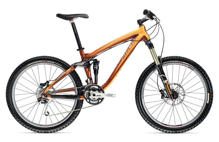   Birth of a legend: 150 mm rear suspension travel and a powerful 160 mm front fork meant: thoroughbred enduro at the time. A very good bike for tough Lake Garda tours, for example. Test 9/08: super.