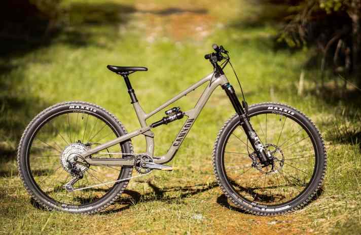 15,4 kg /150/140 mm / 29" / 2999 Euro / Alu