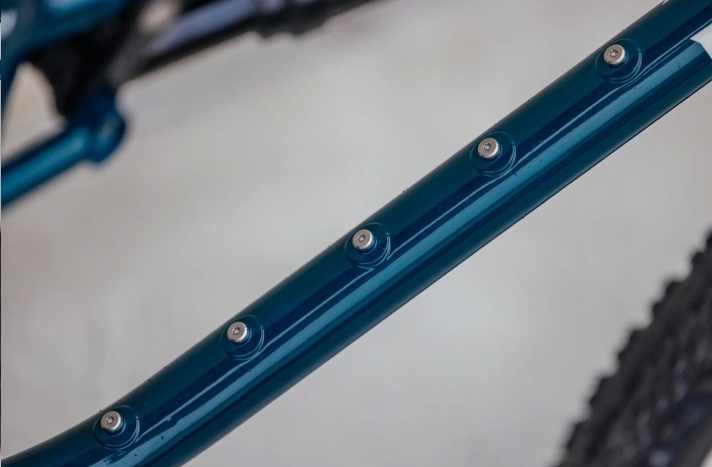 666 - The Number Of The Beast: This Devlin Demon has six mounting points on the down tube - great for long marathons or bikepacking trips.