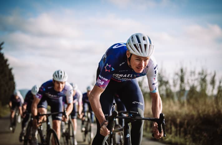 Chris Froome et ses coéquipiers en action 