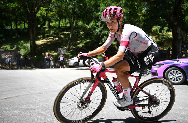 Vorbildlich - Das Team der Amerikanerin unterstützt Ewers über die Vertragsauflösung hinaus