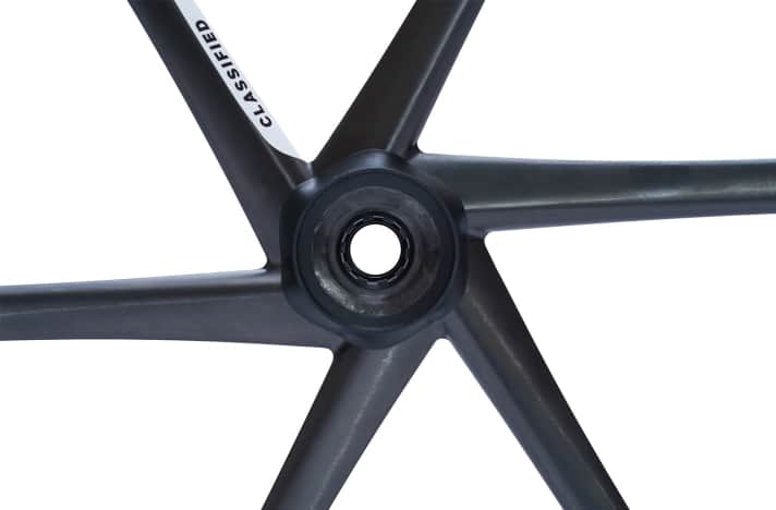 Der Nabenkörper des Biturbo Gravel Aero Classified wurde speziell für die Integration des Classified Powershift-Systems entwickelt.