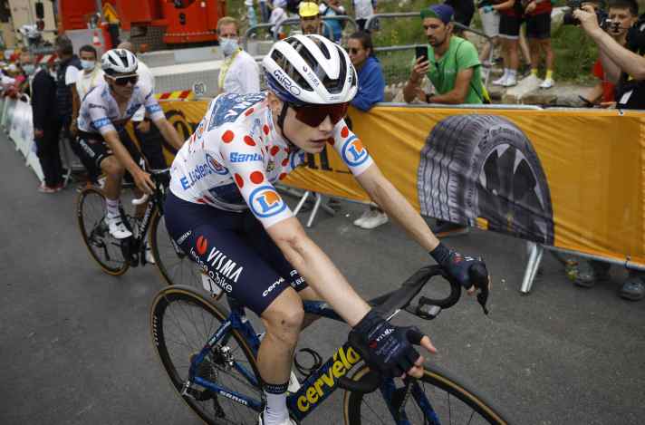 Jonas Vingegaard et Remco Evenepoel ont été nettement distancés en temps.