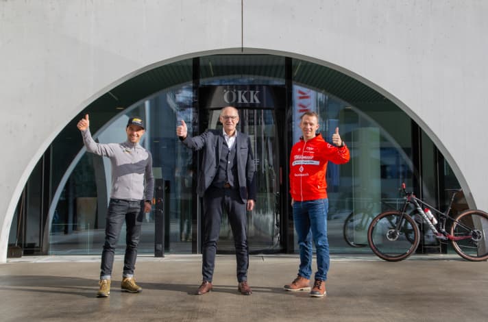   Nino Schurter, Stefan Schena from main sponsor ÖKK and Ralph Näf (from left) at the announcement of the new race series. We spoke to Schurter and Näf via video conference while Schurter was riding in the inaugural Tankwa Trek race in South Africa.