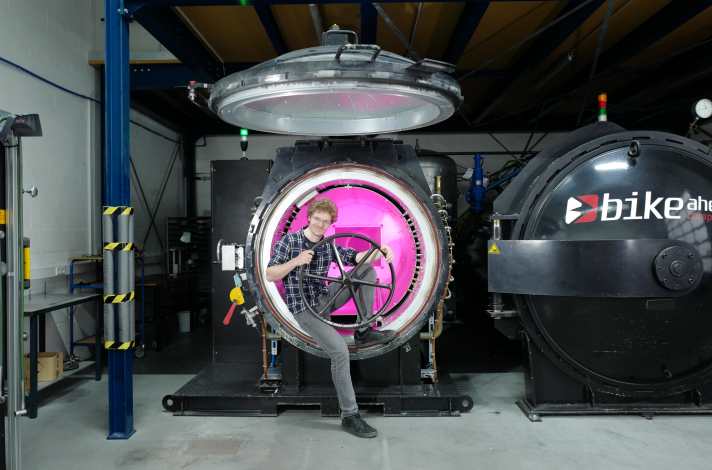 Ready to rock: The 32-inch wheel is ready. The only question is: which bike should it fit on?