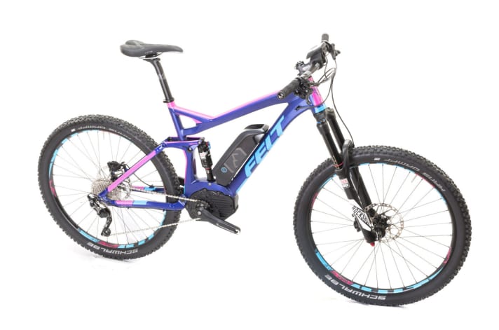   Das Felt REDEMPTIONe 50 ist das Einstiegs-Fully.