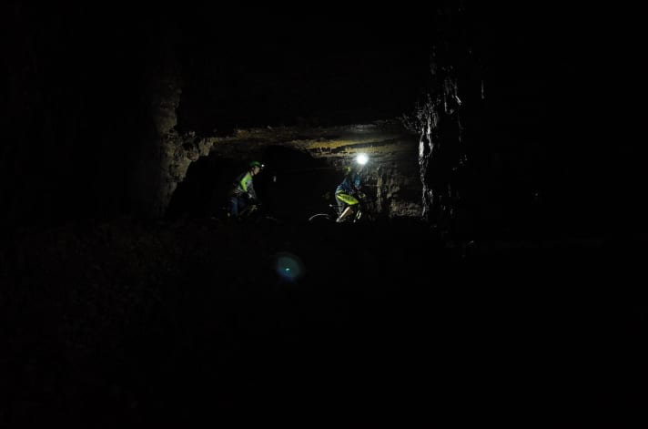  Biking with permanent tunnel vision: The shaft labyrinth is a gigantic adventure area for bikers - created over hundreds of years by miners in search of ore.