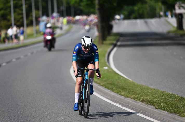 April Tacey ist die letzte Ausreißerin