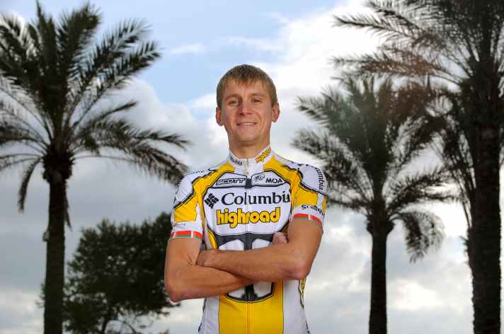 Kanstantin Sivtsov était considéré comme un spécialiste du contre-la-montre, mais il a été convaincu de dopage en 2018. La photo le montre portant le maillot de l'équipe Columbia en 2009.