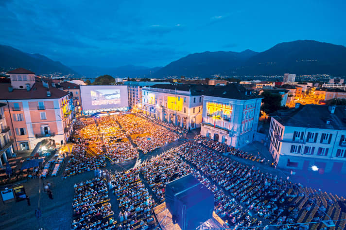   Das Filmfestival von Locarno ist weltberühmt und fand diesen August zum 70. Mal statt. Das Motiv der Piazza Grande mit Leinwand ziert inzwischen sogar den neuen 20-Franken-Schein.