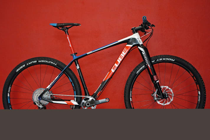   The 29er frame of the Elite C68 should break the one-kilo mark: 960 grams.