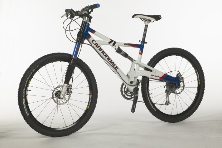   Little brother: The "Prophet SL 1000" comes with a simpler fork (110 millimetre travel), a mix of SRAM and Shimano "XT" parts and is said to weigh 12.3 kilos. But it only costs 3,199 euros.