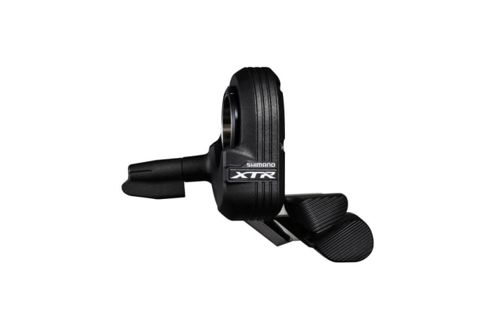   From shift lever to button: electrical impulses transmit the rider's commands to the gearstick. Whether the front derailleur or rear derailleur is activated is programmable.
