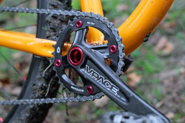 Attention to detail: Colourfully tuned parts adorn the Vpace Max275, such as the screws on the in-house crank.