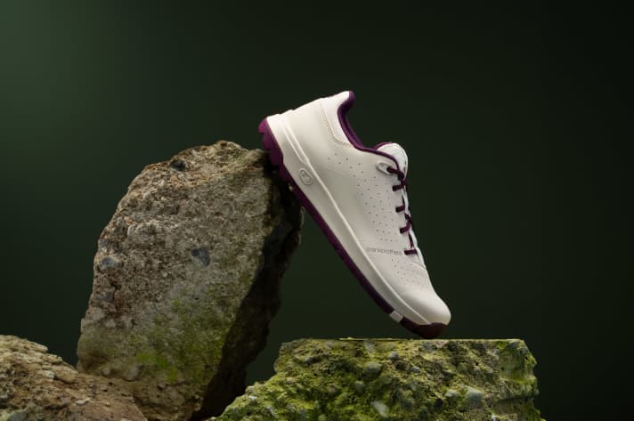 The new upper material of the Crankbrothers trail shoe is hard-wearing and breathable.