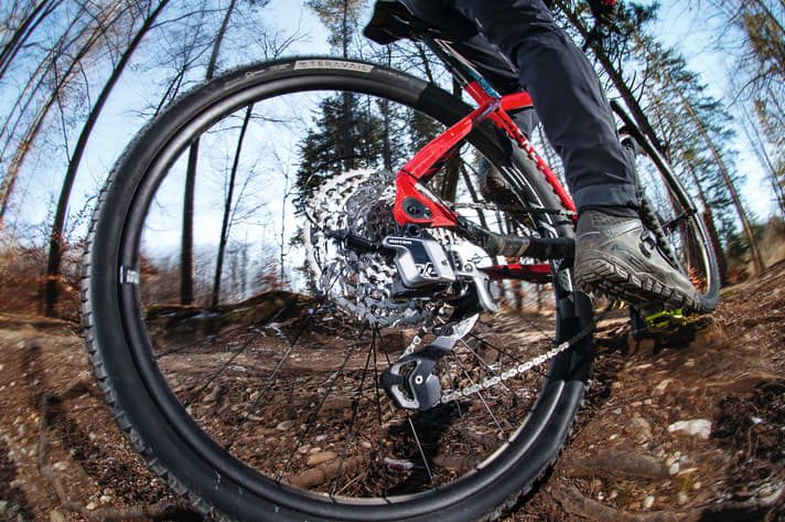 Rotor builds its 1x13 derailleur in its home country of Spain. The exotic bike is controlled hydraulically.