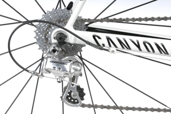   Top equipment: Campa's eleven-speed technology at Canyon