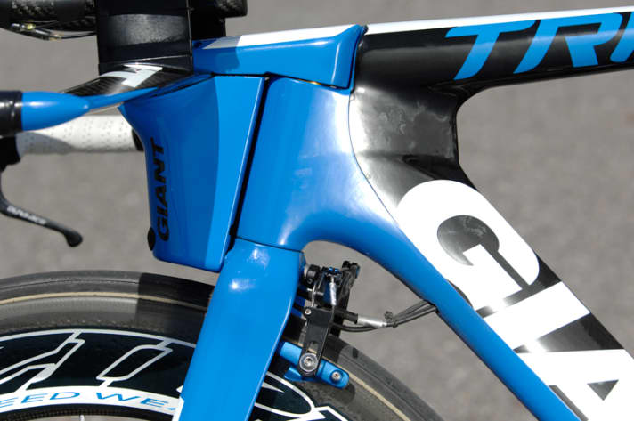   Innovativ, aber illegal: In UCI-Rennen darf der charakteristische Vorbau des „Trinity“ nicht mehr gefahren werden. Triathleten kann das egal sein. 