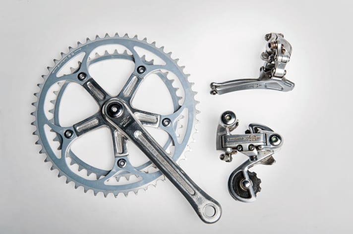   Die erste Shimano-105-Gruppe trug den Namen "Golden Arrow" und war Verkaufsschlager der 1980er-Jahre.